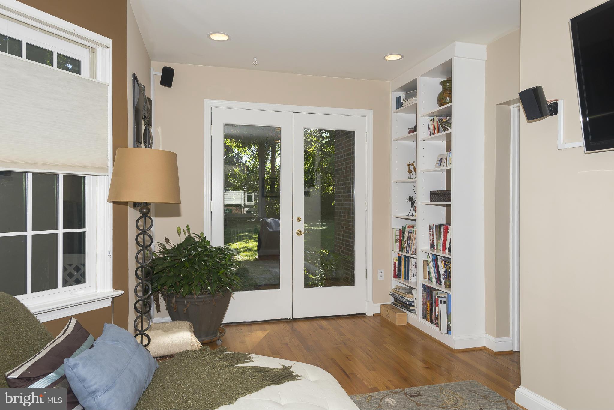526 Ashford Road Silver Spring, MD 20910 - Photo 6 of 30 Interior (General)