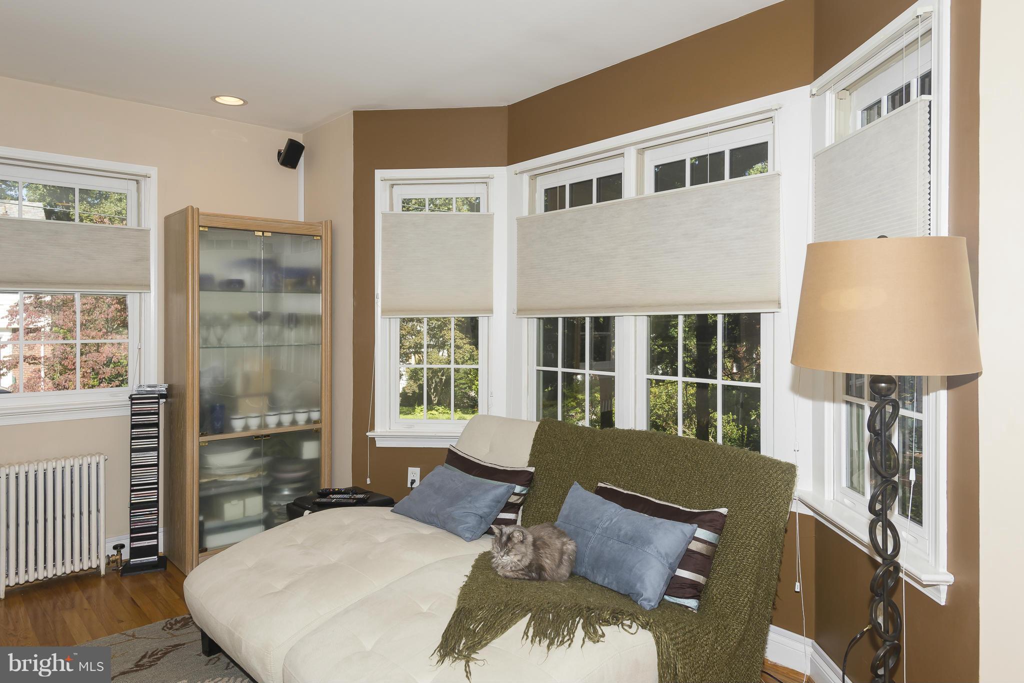 526 Ashford Road Silver Spring, MD 20910 - Photo 7 of 30 Interior (General)