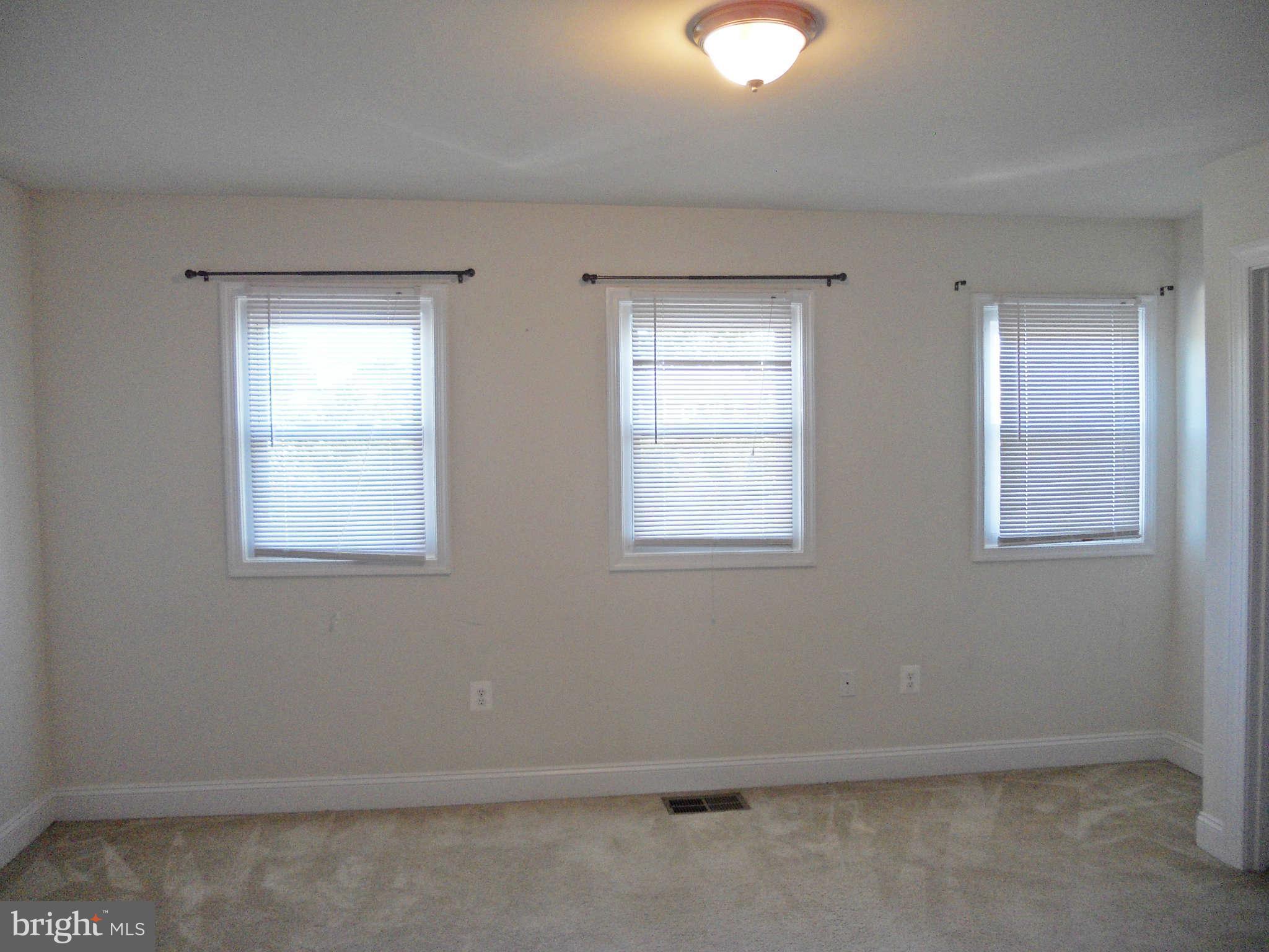 8490 Stonewall Road Manassas, VA 20110 - Photo 11 of 22 Bedroom (Master)