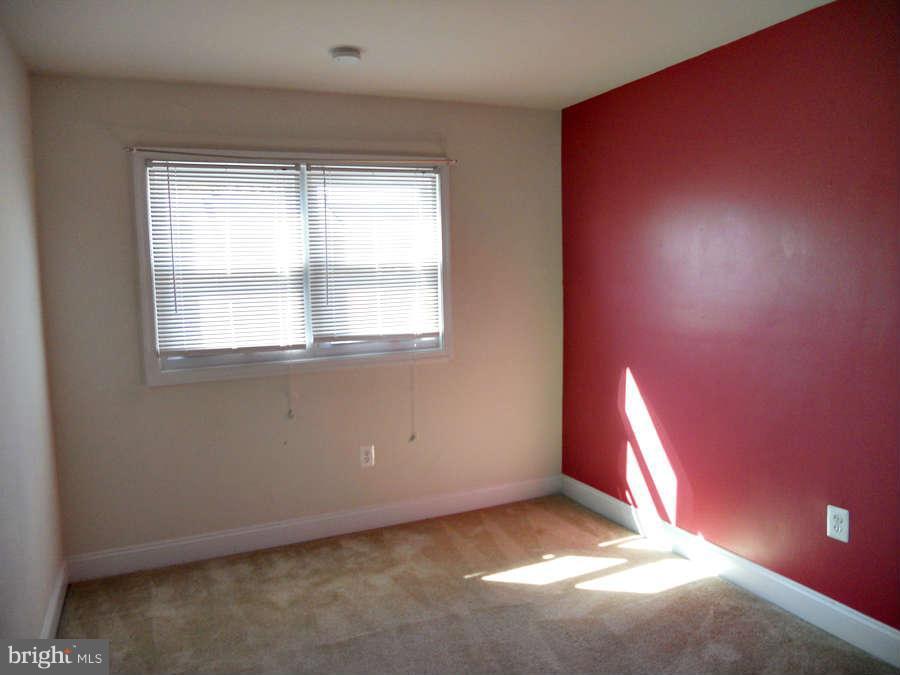 8490 Stonewall Road Manassas, VA 20110 - Photo 14 of 22 Bedroom
