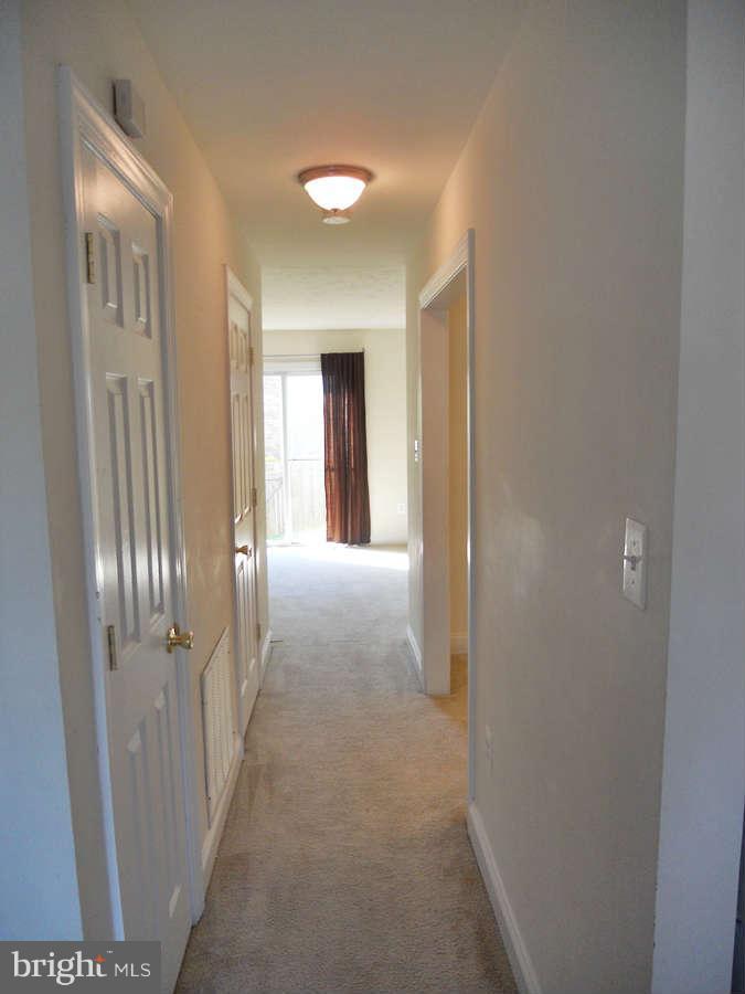 8490 Stonewall Road Manassas, VA 20110 - Photo 9 of 22 Hallway