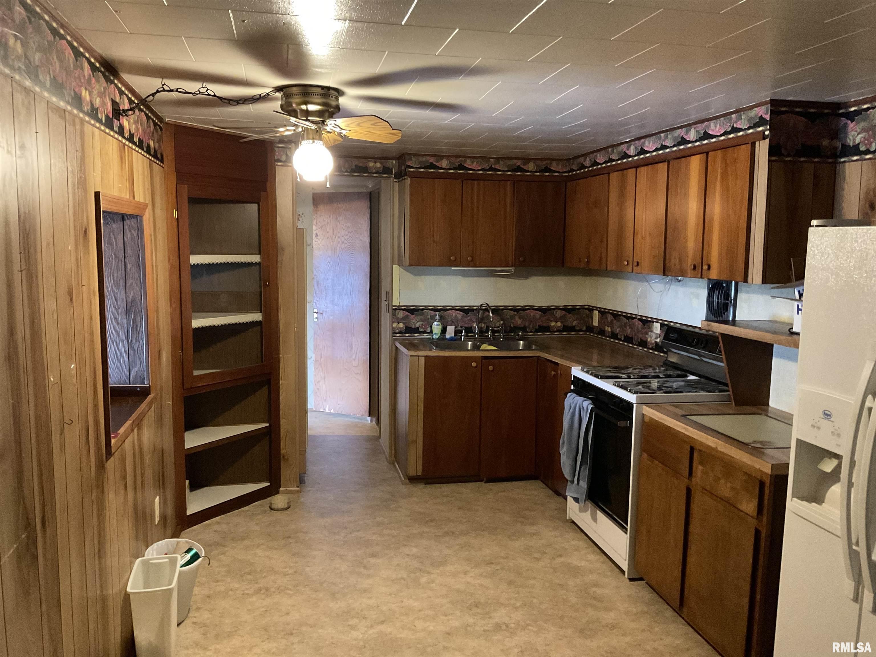 2985 East Emerson City Road Scheller, IL 62883 - Photo 10 of 35