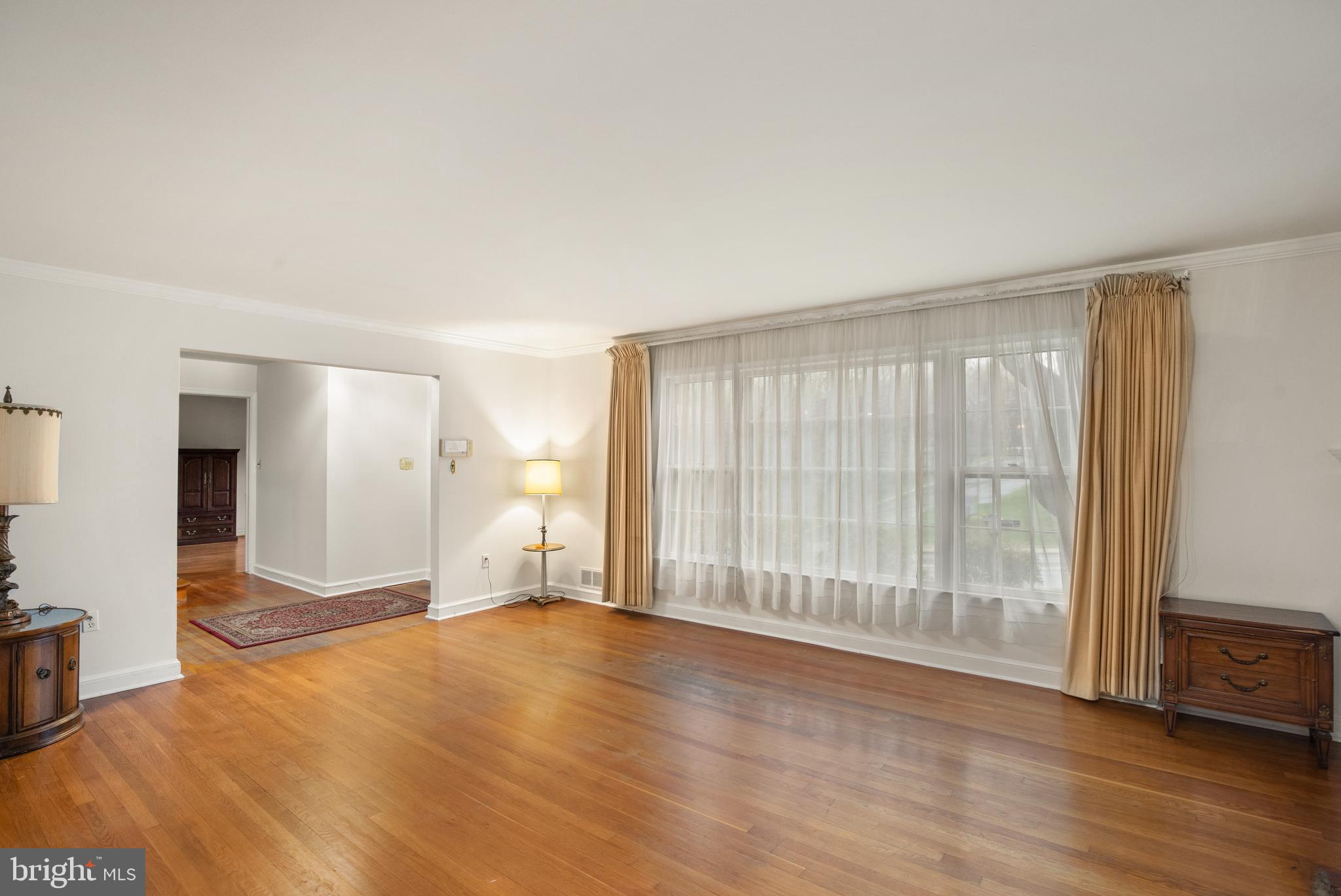 7308 Riverdale Road Lanham, MD 20706 - Photo 3 of 28 Gallery Image 3