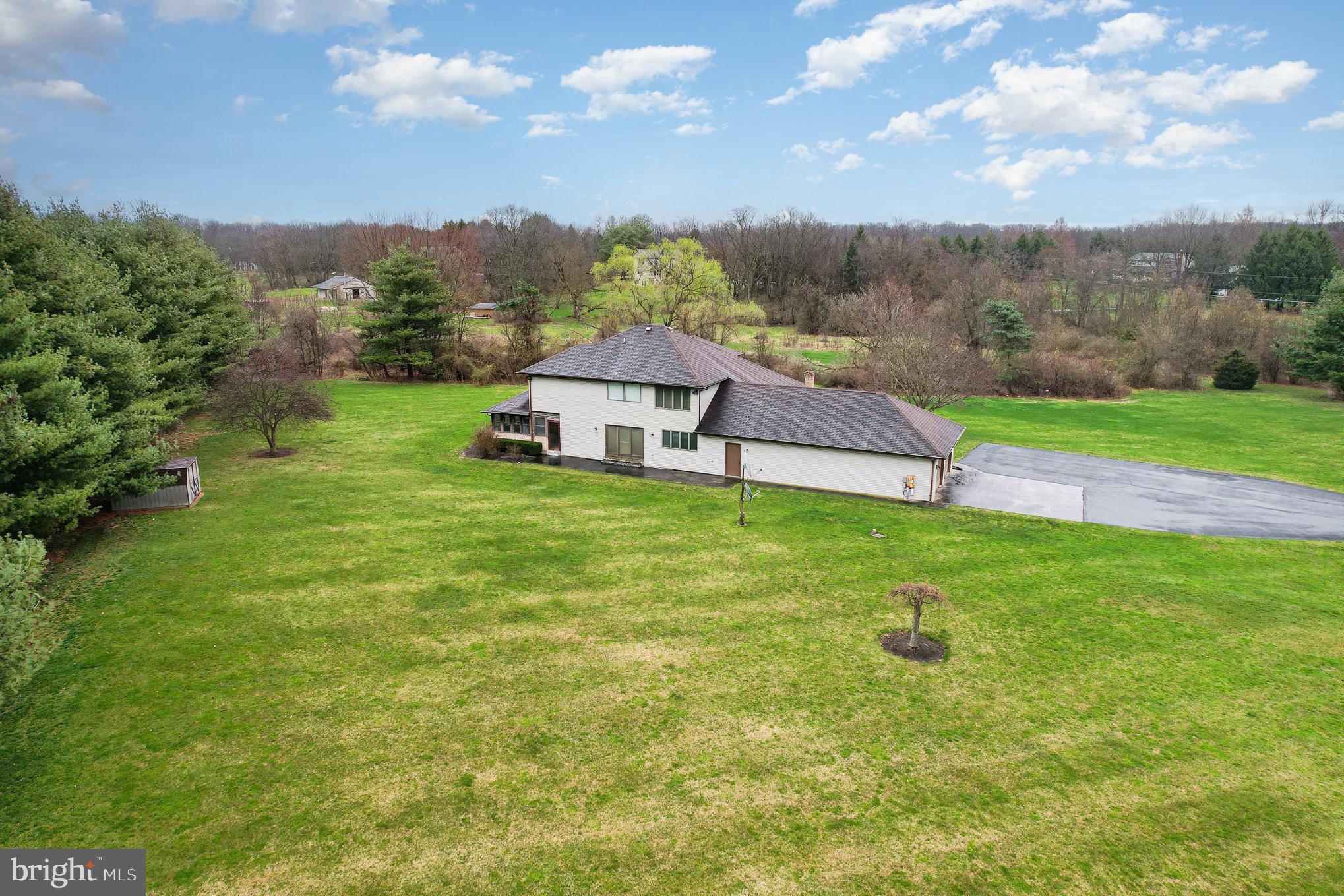 81 Hoover Road Carlisle, PA 17015 - Photo 4 of 42 Gallery Image 4
