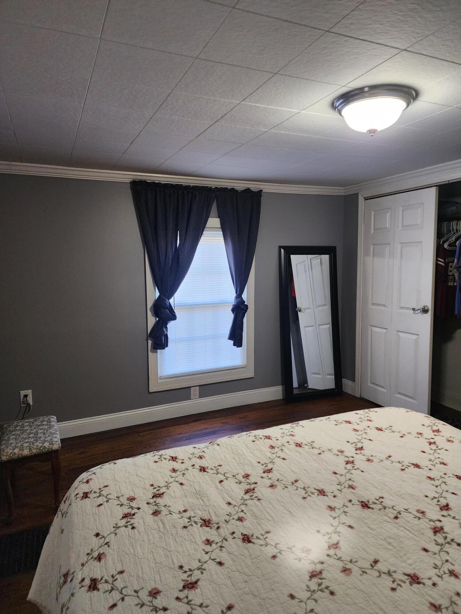 40 River Road Buchanan, VA 24066 - Photo 13 of 22 Primary bedroom