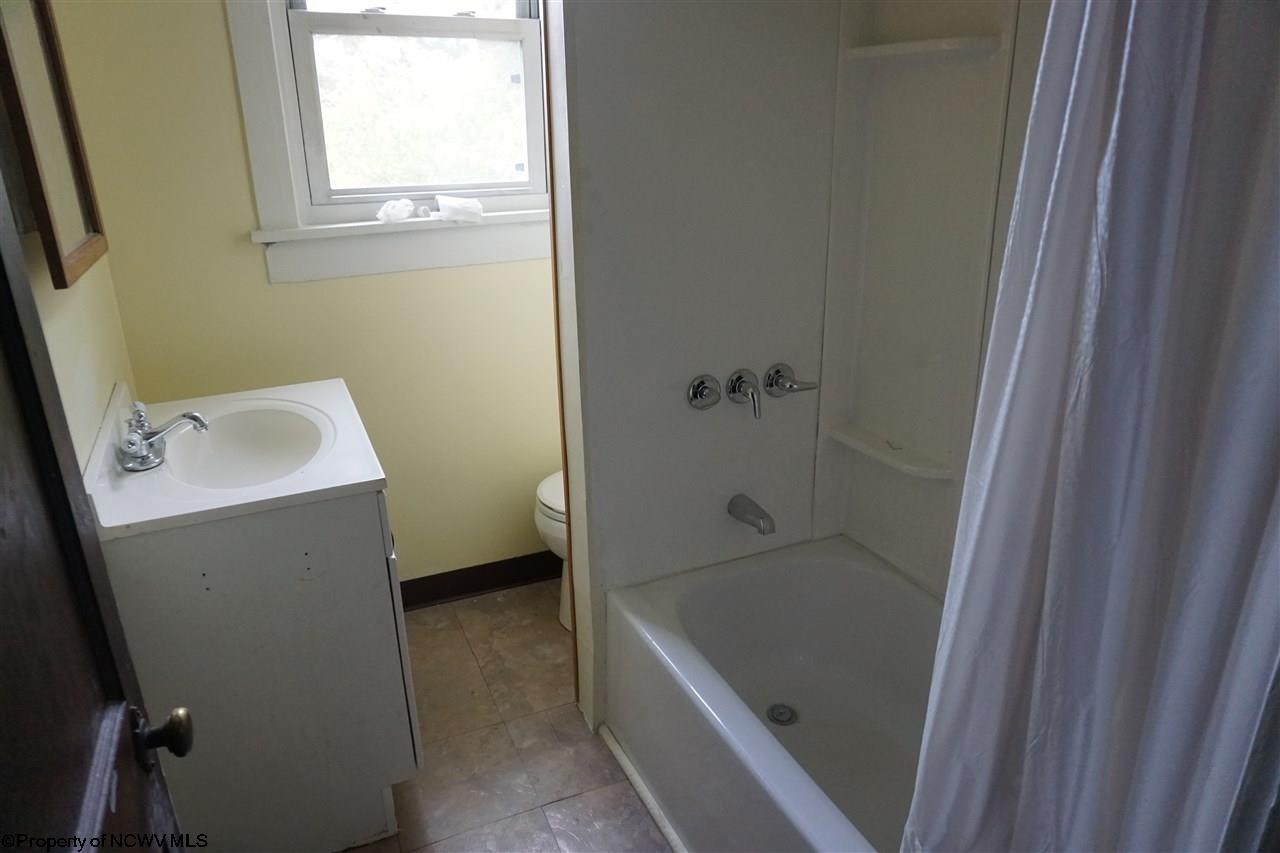 2662 Colfax Road Fairmont, WV 26554 - Photo 11 of 27 Gallery Image 11