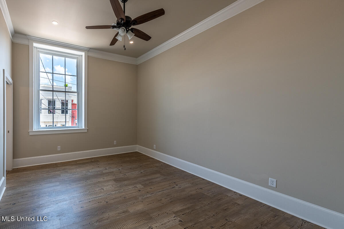 433 Main Street Natchez, MS 39120 - Photo 44 of 62 433MainSt_LoRes-18