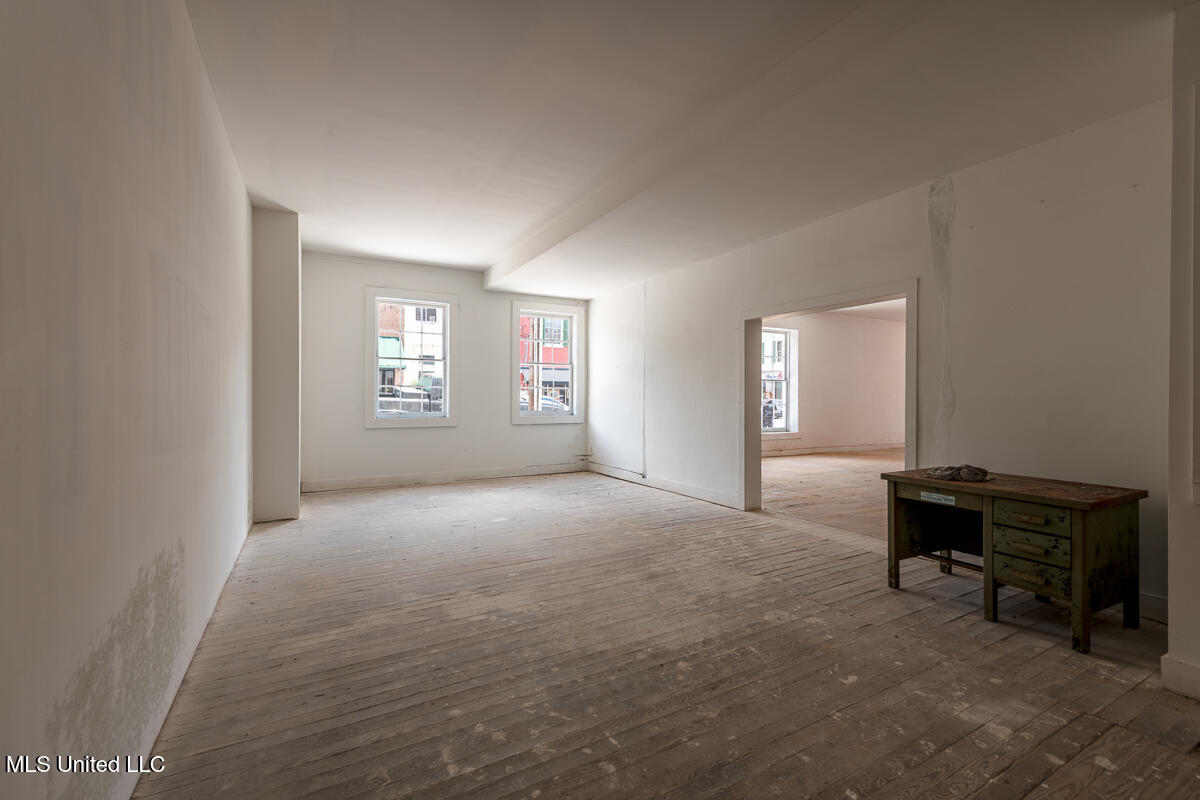 433 Main Street Natchez, MS 39120 - Photo 52 of 62 433MainSt_LoRes-4