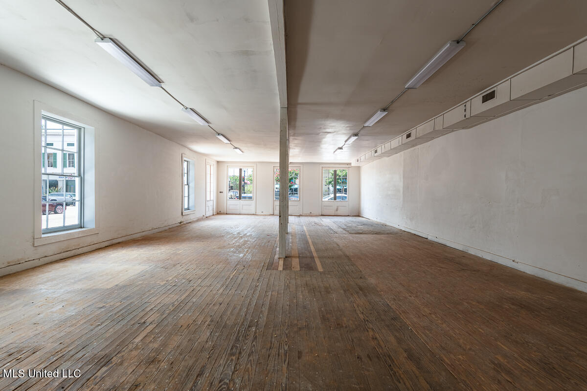 433 Main Street Natchez, MS 39120 - Photo 53 of 62 433MainSt_LoRes-3