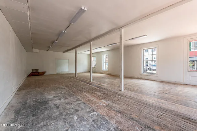 $875,000 | 433 Main Street, Natchez, MS 39120