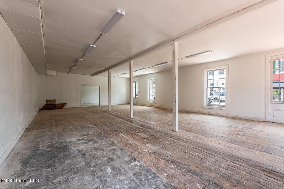 433 Main Street Natchez, MS 39120 - Photo 54 of 62 433MainSt_LoRes-2