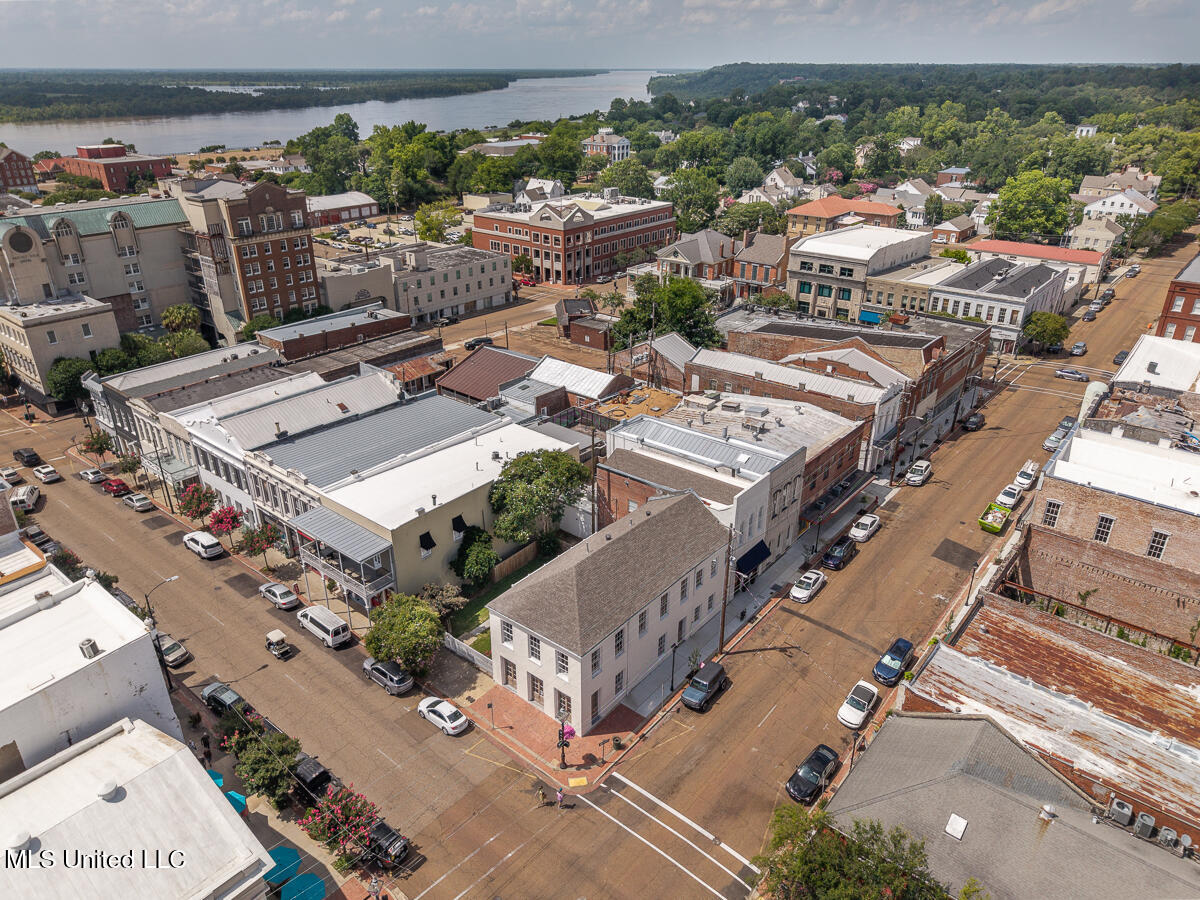 433 Main Street Natchez, MS 39120 - Photo 60 of 62 433MainSt_LoRes-65
