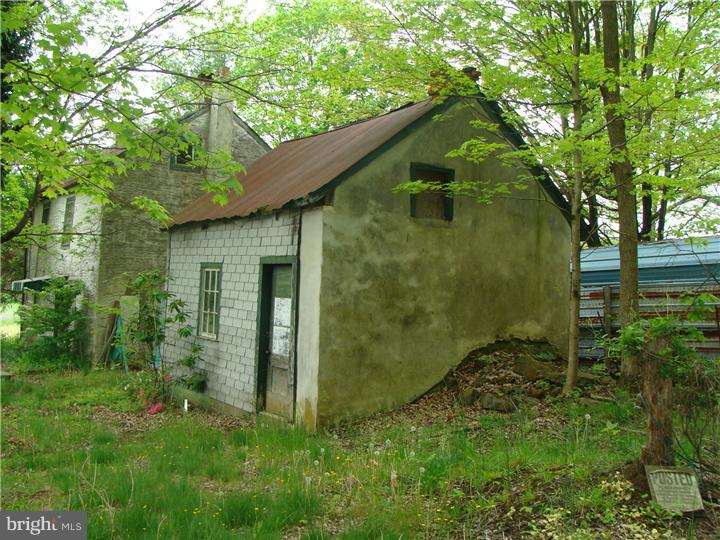 609 Schultz Road Perkiomenville, PA 18074 - Photo 6 of 10 Gallery Image 6