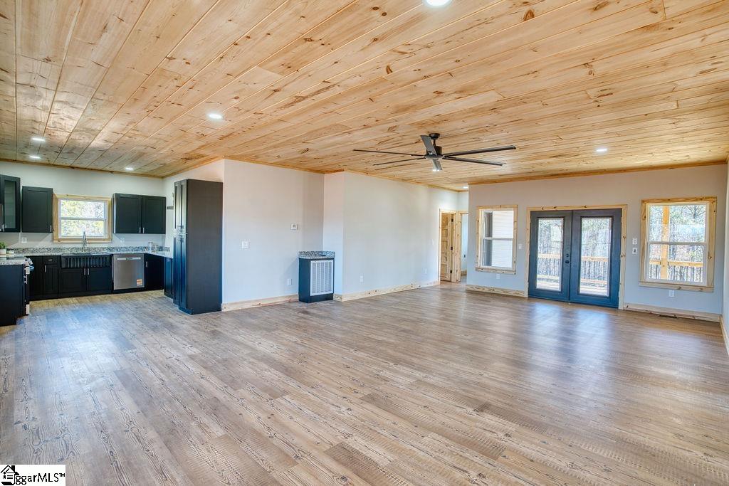 242 Bailey Road Buffalo, SC 29321 - Photo 20 of 40