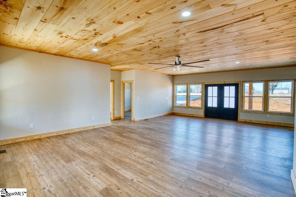 242 Bailey Road Buffalo, SC 29321 - Photo 22 of 40