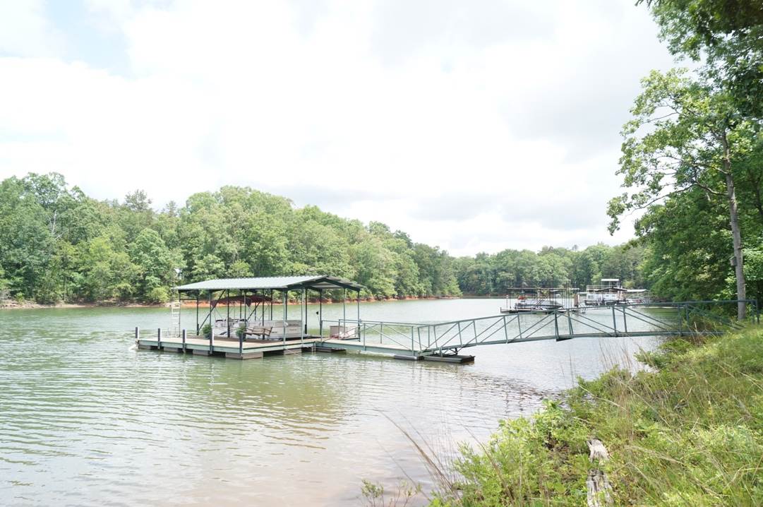 1017 Arrowhead Point Anderson, SC 29625 - Photo 2 of 36 Gallery Image 2