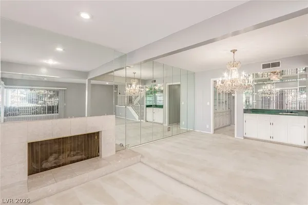 $2,795 | 754 Vegas Valley Drive, Las Vegas, NV 89109