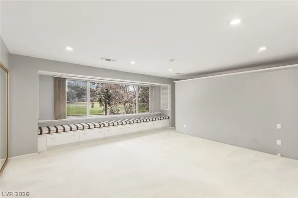 $2,795 | 754 Vegas Valley Drive, Las Vegas, NV 89109