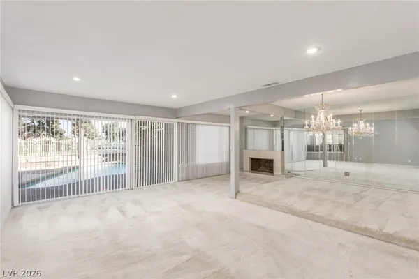 $2,795 | 754 Vegas Valley Drive, Las Vegas, NV 89109