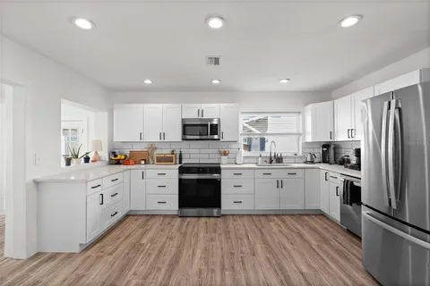 $475,000 | 775 39th Avenue Northeast, St. Petersburg, FL 33703