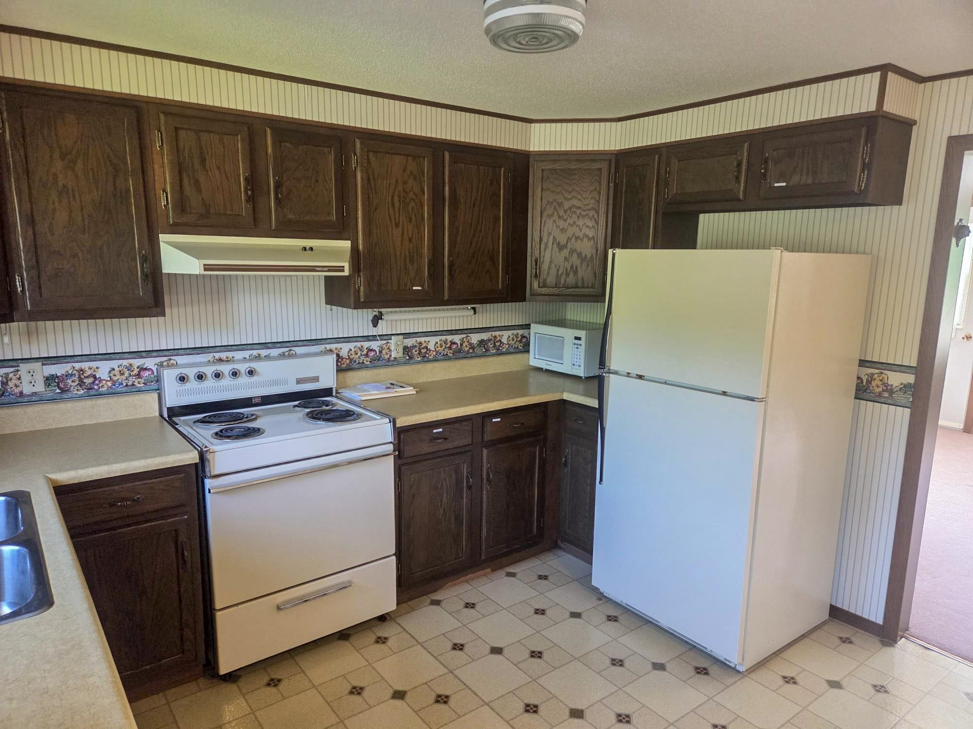 1216 Jack Oak Road Cassville, WI 53806 - Photo 7 of 20