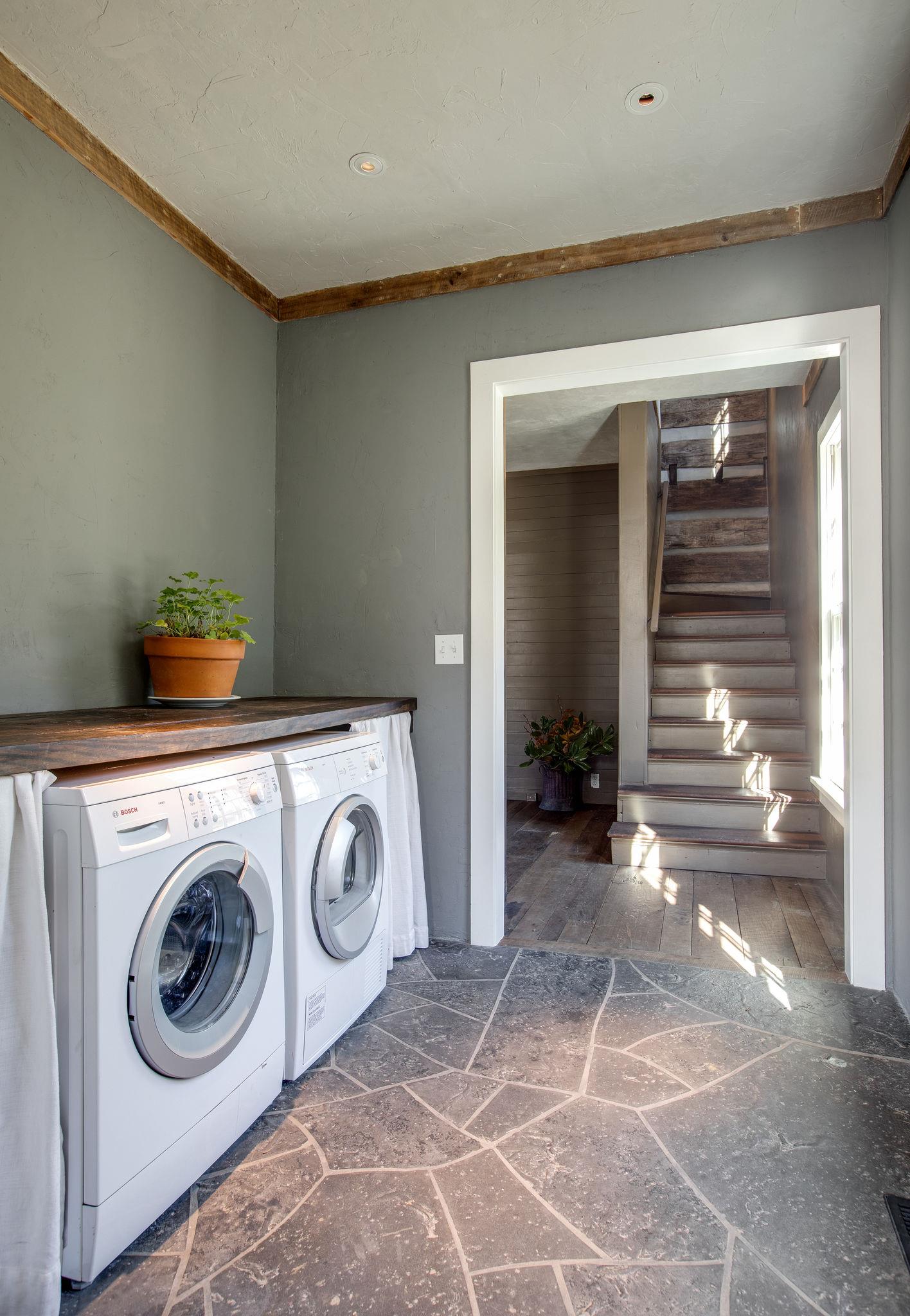 4498 Dyke Bennett Road Franklin, TN 37064 - Photo 18 of 29 a utility room with dryer and washer