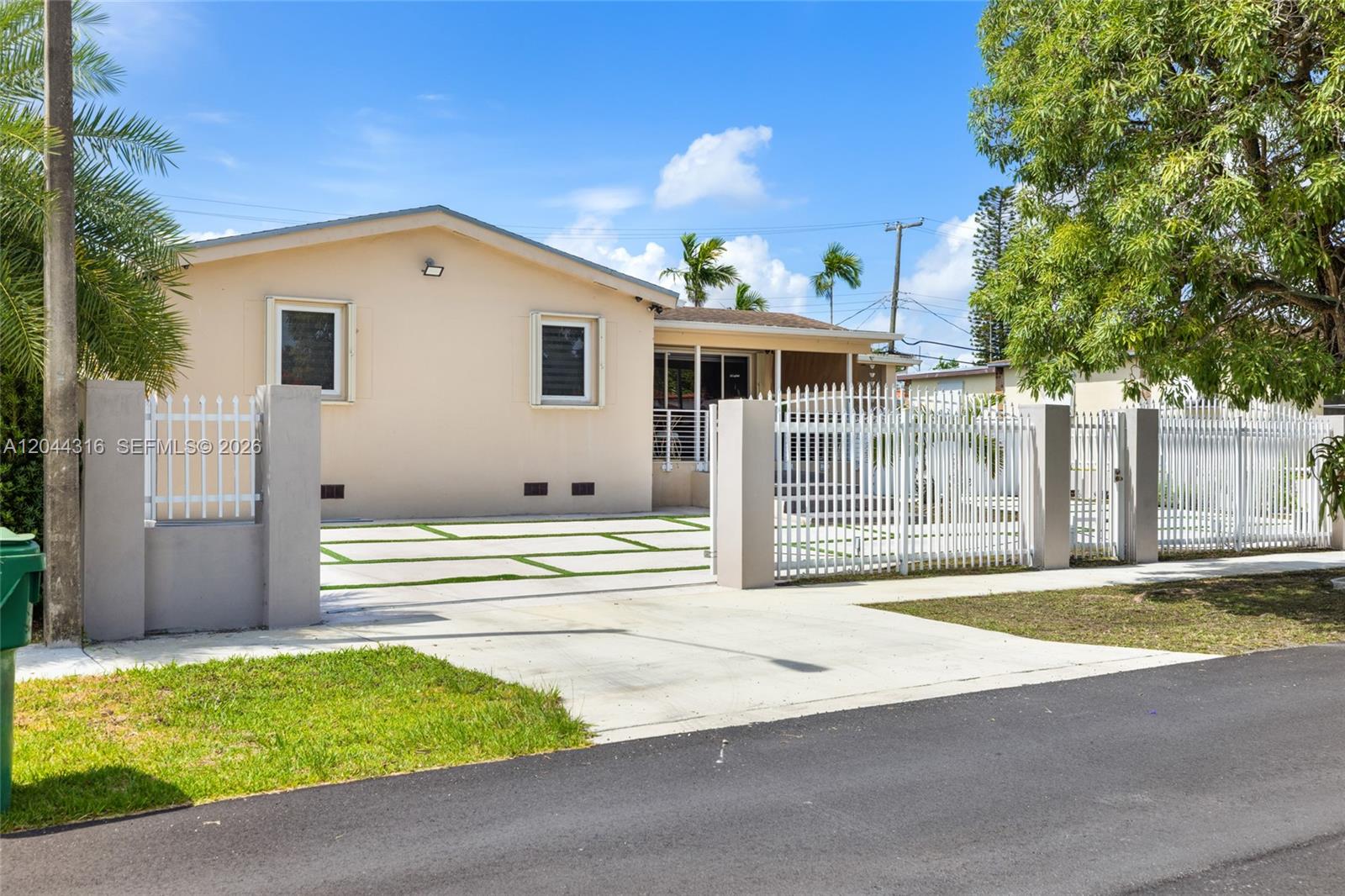 8330 Southwest 25th Street Miami, FL 33155 - Photo 2 of 28