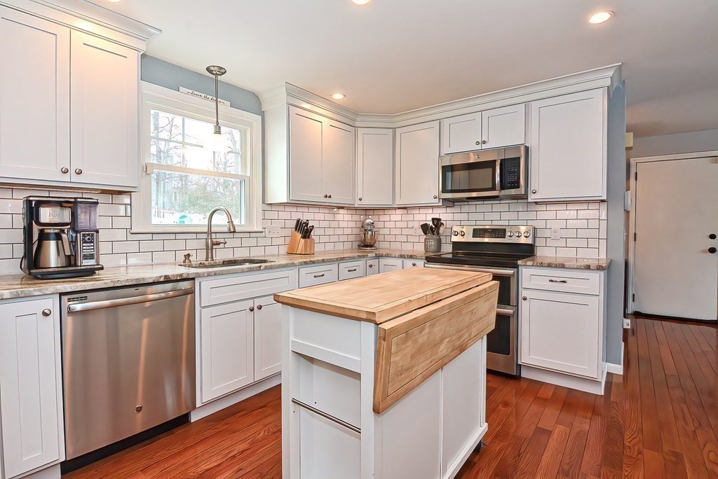 26 Carp Road Milford, MA 01757 - Photo 4 of 42 Gallery Image 4