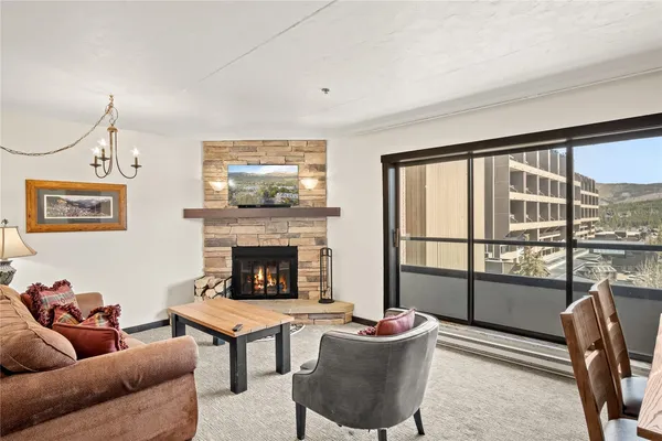 $695,000 | 640 Village Road, Unit 4513, Breckenridge, CO 80424