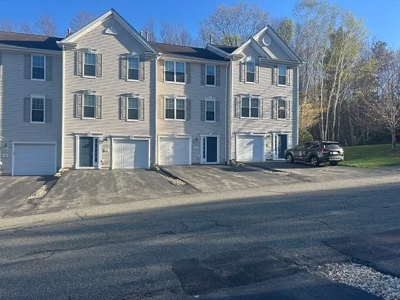 $269,680 | 26 Daffodil Court, Unit 26, Grafton, MA 01560