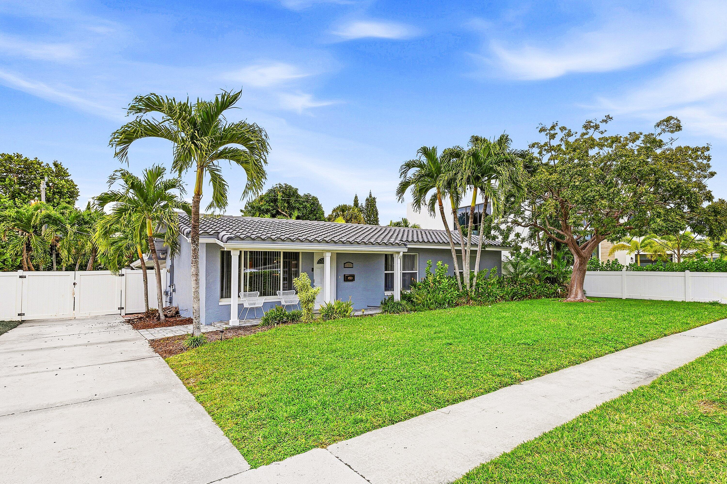 971 Southwest 12th Street Boca Raton, FL 33486 - Photo 2 of 47 002-971Southwest12thStreet-BocaRaton-FL-