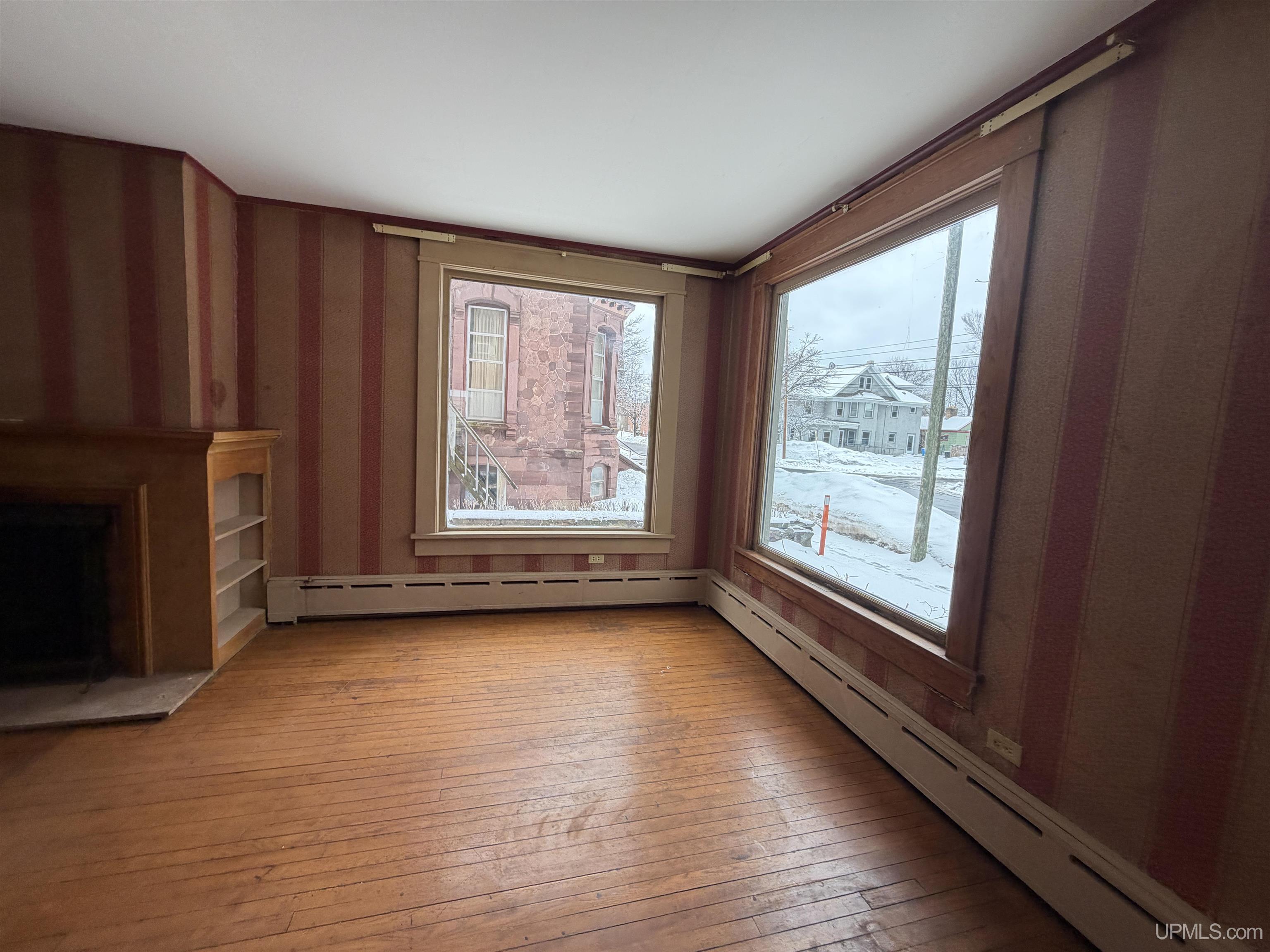 206 East Ridge Street Marquette, MI 49855 - Photo 13 of 92