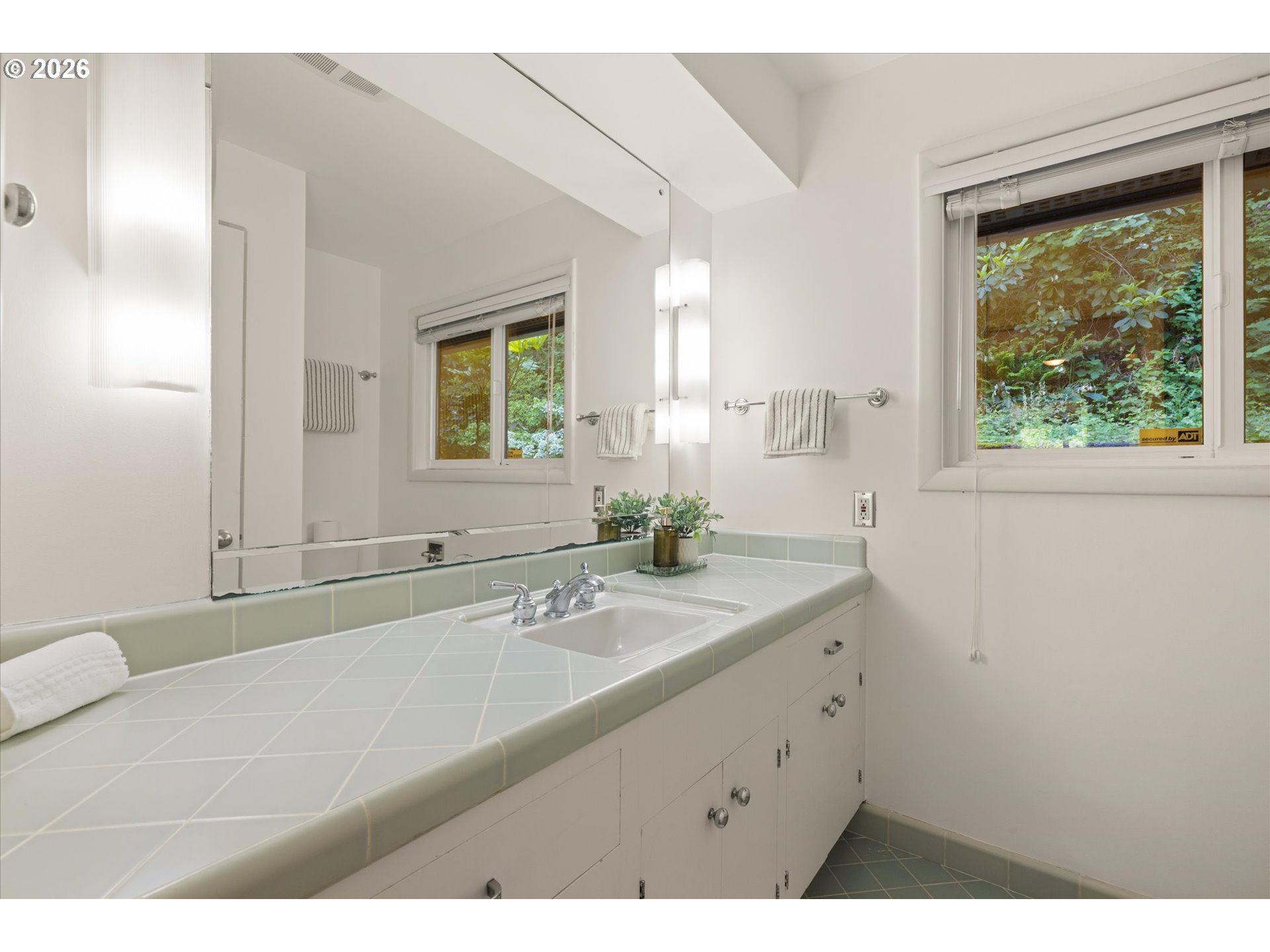4922 Southwest Barnes Road Portland, OR 97221 - Photo 24 of 44 Gallery Image 24