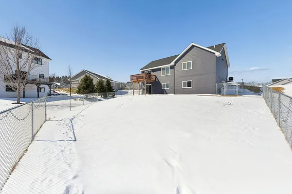 $384,900 | 1100 Susan Lane, Roberts, WI 54023