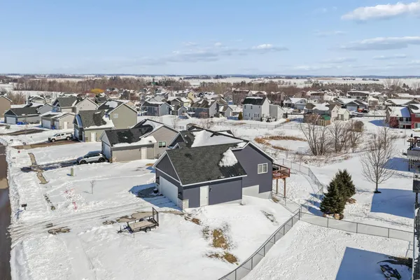 $384,900 | 1100 Susan Lane, Roberts, WI 54023