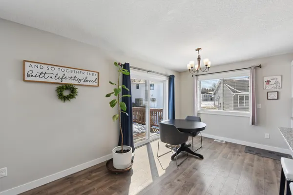 $384,900 | 1100 Susan Lane, Roberts, WI 54023