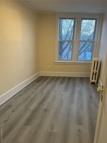 $3,000 | 106-17 Metropolitan Avenue | Forest Hills