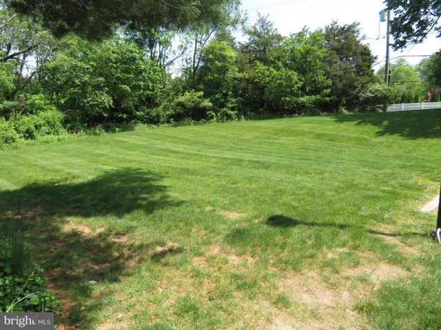 $1,950 | 126 Berwick Place, Unit 23B, Lansdale, PA 19446