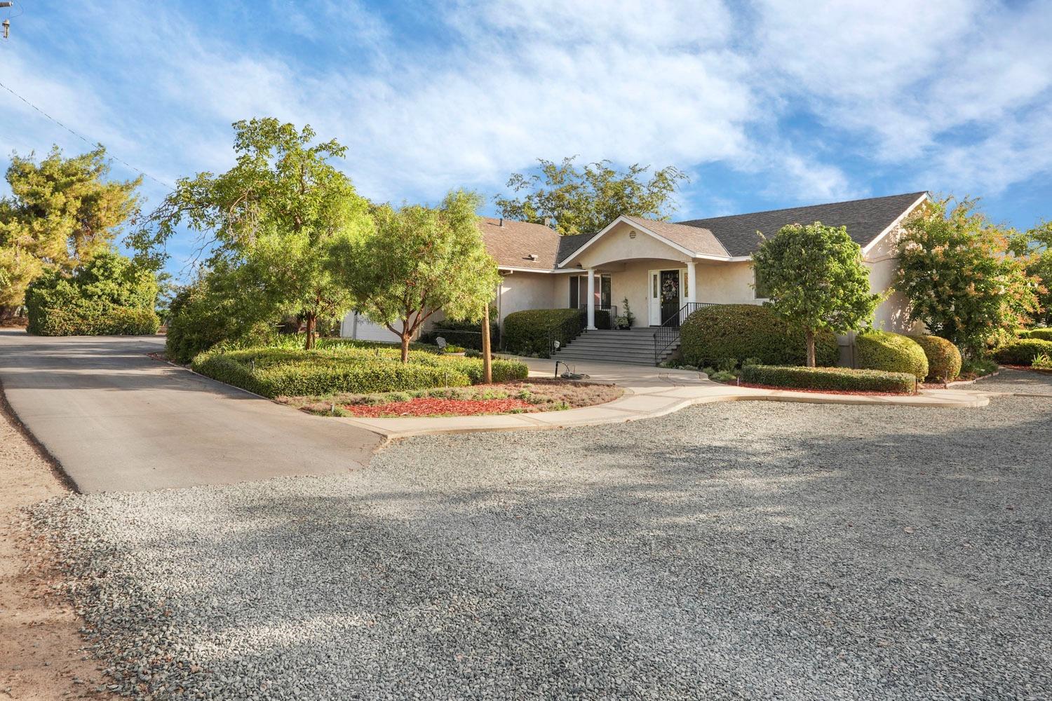 14267 East Peltier Road Acampo, CA 95220 - Photo 4 of 65