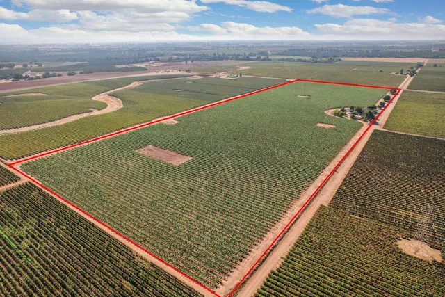 $1,500,000 | 14267 East Peltier Road, Acampo, CA 95220