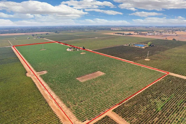 $1,500,000 | 14267 East Peltier Road, Acampo, CA 95220