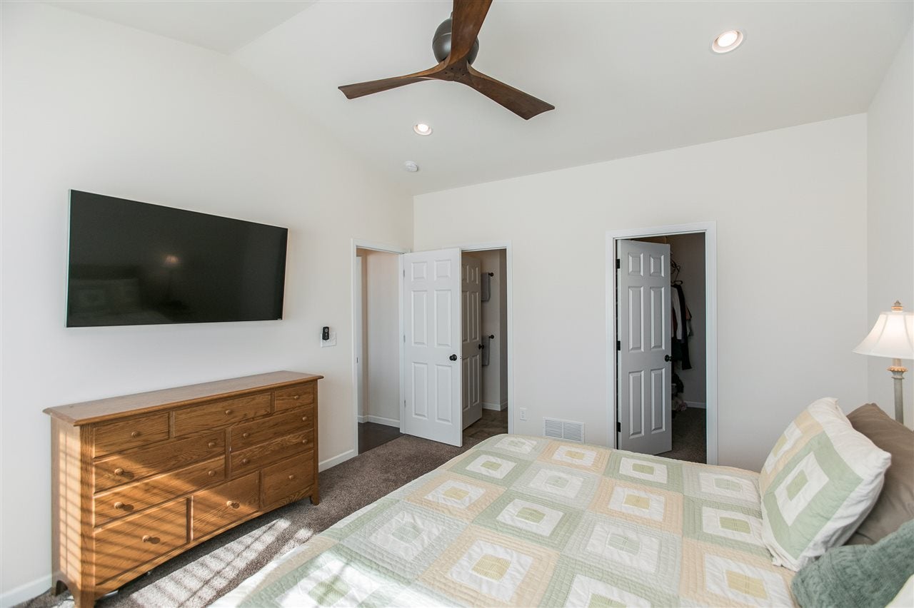 2403 Roosevelt Road Southwest Cedar Rapids, IA 52404 - Photo 30 of 50 Gallery Image 30