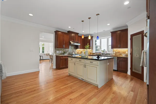 $1,699,000 | 5158 Proctor Road, Castro Valley, CA 94546