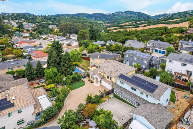 $1,699,000 | 5158 Proctor Road, Castro Valley, CA 94546