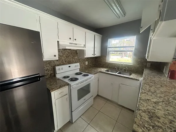 $1,000 | 6702 Biggs Court, Unit 1, Houston, TX 77061