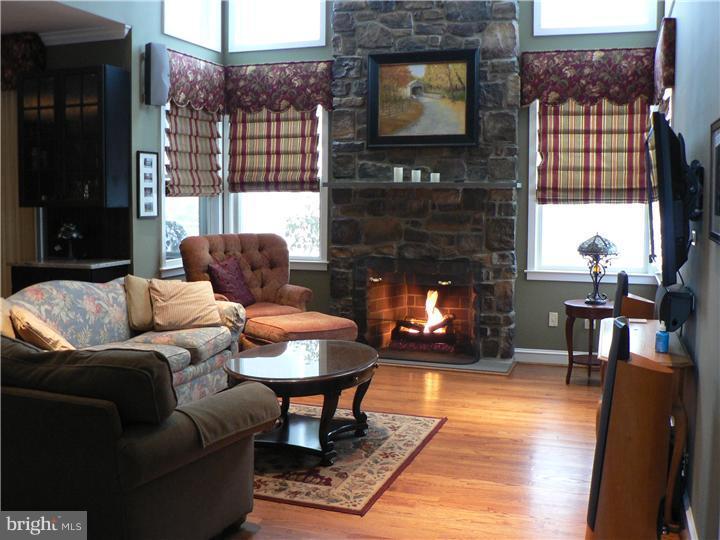 4638 Ridgetop Road Doylestown, PA 18902 - Photo 8 of 25 Family Room