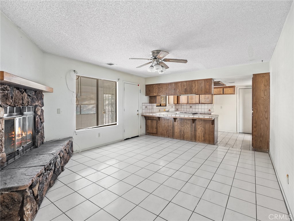 14669 La Brisa Road Victorville, CA 92392 - Photo 17 of 41
