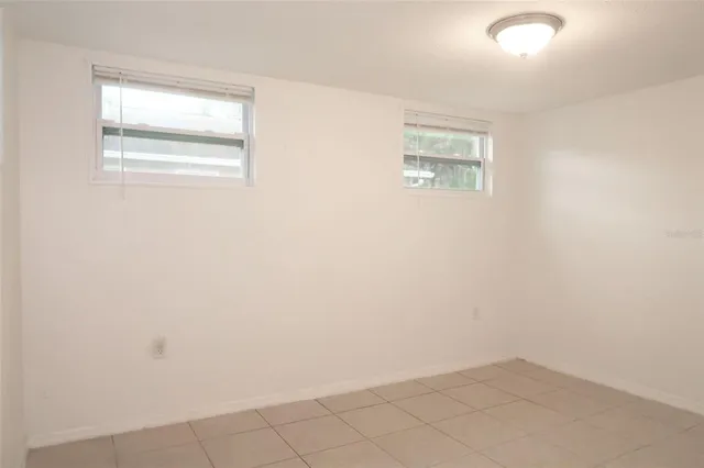 $1,095 | 4829 6th Street, Zephyrhills, FL 33542