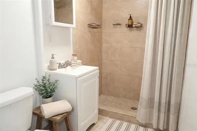 $1,095 | 4829 6th Street, Zephyrhills, FL 33542