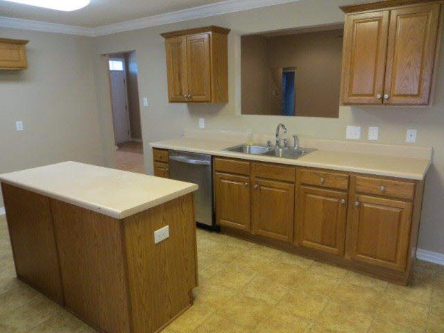 8446 Carousel Court Daphne, AL 36526 - Photo 11 of 22 Kitchen